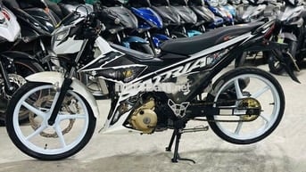 XE MÁYTHANHTÙNG_SATRIA 150 TRẮNG ĐỘ BIỂN ĐẸP 26868