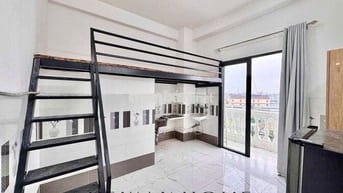 PHÒNG GÁC BAN CÔNG SIÊU RỘNG GẦN AEON MALL TÂN PHÚ, ĐH CÔNG THƯƠNG