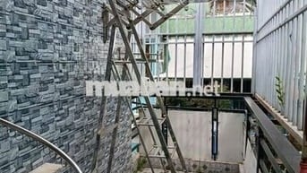 Cho thuê nhà nguyên căn hẻm xe hơi Huỳnh Tấn Phát full nội thất