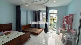 Studio ban công tách bếp có bồn tắm 3tr5-5tr6 1PN-2PN