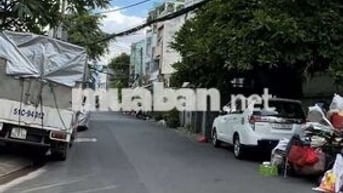 CHDV có gác lửng - bancong mới 100% - Lạc Long Quân Tân Bình