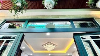 Bán nhà HXH, 32m2, Giá 3.69 TỶ, Nguyễn Gia Trí, Phường 25, Bình Thạnh