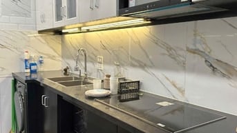 Cho thuê nhà 37 Lý Nam Đế, Hoàn Kiếm, 2 căn đẹp, ngõ rộng, sân vườn