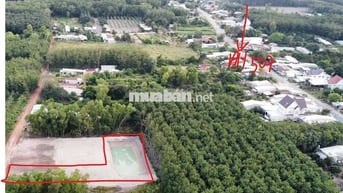 Nhà cần bán đất diện tích 1400m2 lớn có thổ cư sẳn, có ao sẳn