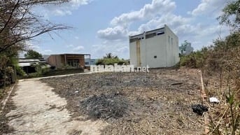 hàng ngộp,chính chủ cắt lỗ cần bán gấp.Đất thổ cư 2 mặt tiền hẻm