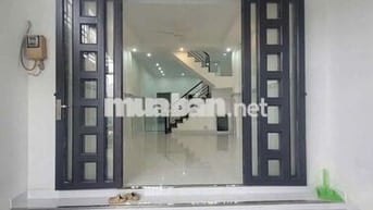 BÁN NHÀ HUỲNH TẤN PHÁT KẾ BÊN PHÚ MỸ HƯNG - DT:64M GIÁ 4TY99 TL