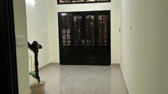 Binhbds cho thuê nhà phân lô oto ngõ 16 Hoàng Cầu – 22tr/tháng