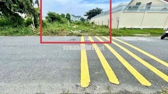 700TR/200M2 CHỦ GỬI LÔ ĐẤT MT LƯU KHAI HỒNG TT CỦ CHI, FULL THỔ , SHR