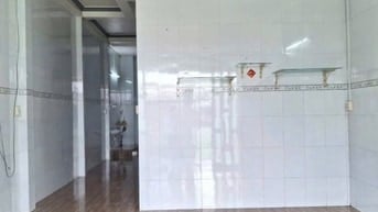 Bán căn nhà cấp 4 ngay Bà Điểm, Hóc Môn giá chỉ 850trieu, sổ hồng riên