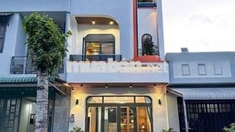 2150 sở hữu nhà 3 tầng Sài Gòn ngay