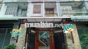 nhà chính chủ cần bán gấp 4,2x17m 3 tầng, hẻm xe hơi đường số 8 BHH B