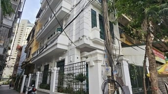 Bán nhà Hoàng Quốc Việt đường vào to như phố, DT 85m2, 5t, mt 5.9m. 