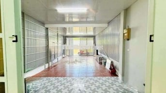 NHÀ DT RỘNG 5*25, TRỆT LẦU, 2PN, ĐƯỜNG XE HƠI, GẦN ỦY BAN THẠNH XUÂN