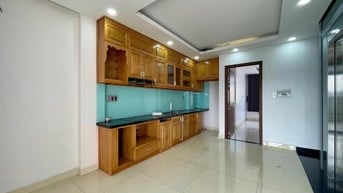 Nhà cho thuê nguyên 6x20, mặt tiền đường 20m, vị trí đẹp, gần tiện ích