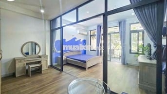 Căn hộ 1 phòng ngủ tọa lạc tại khu dân cư yên tĩnh - Full nội thất