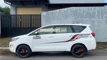 Toyota Innova 2019 2.0E - 90000 km