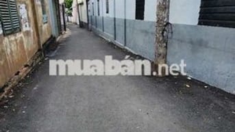 Cho thuê nhà mới xây đường oto vào ở ngay. Sau bệnh viện Thủ Đức