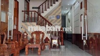 Cho Thuê Nhà Trệt 2 Lầu Trục Chính KDC Hưng Phú Full 5 Máy Lạnh