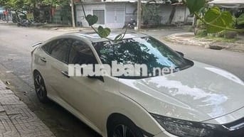 Honda Civic 2017 màu trắng, 170.000 km