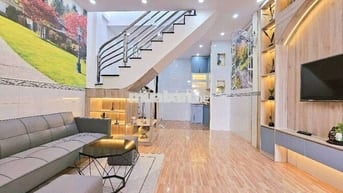 Nhà mặt tiền hẻm Nguyễn Văn Công, 28m, mới vào ở ngay