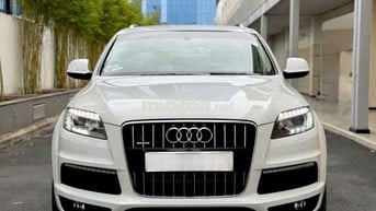 Audi Q7 exclusive sx2015 3.0 AT - odo 72000 km