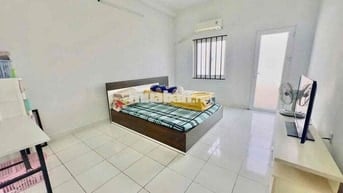 🍀 Cho thuê nhà giá rẻ hẻm Xe hơi Lê Văn Quới. BTân