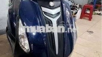 Grande màu xanh đậm, biển số 60 giao cà vẹt