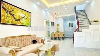 Nhà 1 Trệt 1 Lầu 3PN 4,5x15m Nở Hậu 6m Hẻm Lê Văn Lương Gần Lottle