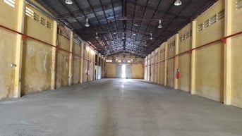 Cho thuê 2 kho 850m2 - 1.650m2 Phạm Thế Hiển, Quận 8, giá tốt ,kho cao