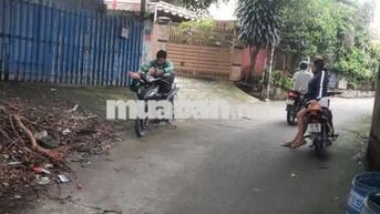 NHÀ CẤP 4 10X17 ĐƯONG XE TẢI 7M SÁT MẶT TIỀN CÂY DA TIỆN XÂY BIỆT THỰ