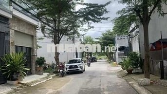 NHÀ 3 TẦNG XE HƠI TRÁNH - VÀO Ở NGAY