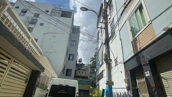 Bán nhà 3 tầng HXH Nguyễn Cửu Vân, DT 134m2 nở hậu giá chỉ 123tr/m2