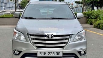 Toyota Innova 2015 V Bạc