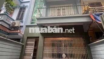 Cho thuê nhà ngõ 93 phố Trung Kính, Dt 85m2 x 4 tầng, 22 triệu/tháng