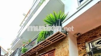 NHÀ MỚI ĐẸP DƯƠNG QUẢNG HÀM - CỰC THOÁNG- ÔTÔ VÀO NHÀ-VỊ TRÍ KIM CƯƠNG