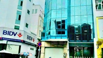 Cho thuê Nhà góc 2 MT  52B-52C Nguyễn Bỉnh Khiêm, P.Tân Định, Tp HCM