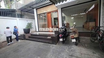 BIỆT THỰ VEN SÔNG HIỆP BÌNH CHÁNH 9*23M 2 LẦU 7PN GARA Ô TÔ Ở + VPCTY