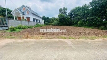 Chính Chủ Cần Bán Lô Đất Ở Mặt Tiền DH519