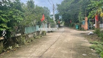 Cần ra lô đất đẹp, đối diện chợ khu dân cư hiện hữu giá 320 triệu