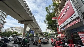 MẶT PHỐ GẦN NGÃ 3 KHÚC THỪA DỤ, CẦU GIẤY, 5T THANG MÁY, LÔ GÓC. 70M 