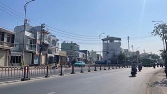 Bán gấp nhà MT Tô Ký ( xã TTT Hóc Môn nay xã Đông Thạnh Tphcm) _ Dt 4,