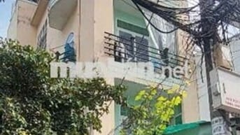 Cần bán gấp nhà P ĐHT Q12.DT 5 x25.  1 trệt 4 lầu 12PN 12 WS xe hơi