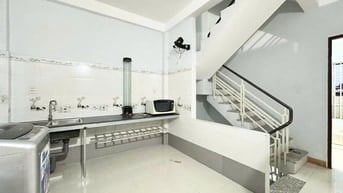 PHÒNG TÁCH BẾP, RỘNG RÃI, THOÁNG MÁT