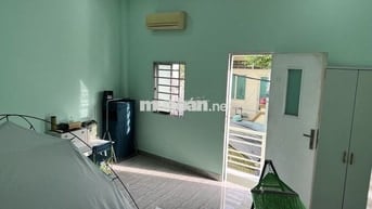 Cho thuê phòng trọ 23m2, có nhà VS riêng. gần Gigamall