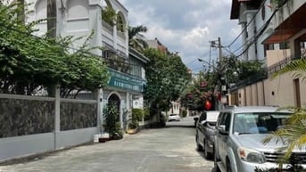 Cho thuê Biệt Thự Sát Mặt Tiền Cách Mạng Tháng 8, Phường 7, Q.Tân Bình