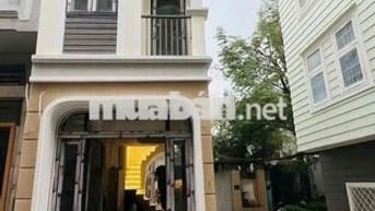 CÁCH MẶT TIỀN KHÁNH HỘI 30m - NHÀ 3 TẦNG 86m - XE HƠI ĐỖ CỬA GIÁ 8Tỷ5