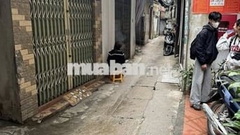 CÁCH MẶT PHỐ HOÀNG HOA THÁM 50M - NHÀ ĐẸP - VỪA TIỀN - SỔ ĐỎ CHÍNH CHỦ