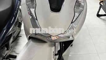 Do it chạy dư nên bán chiếc sh chính chủ đời ,2021