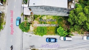 CHÚ NAM GỬI BÁN GIÚP LÔ ĐẤT 210M2 NGANG 10M SAU LƯNG BV ĐA KHOA CỦ CHI