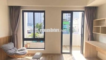 CĂN HỘ BAN CÔNG RỘNG 40m2 XA BẾP Ở NƠ TRANG LONG GIÁP Q1 Q3